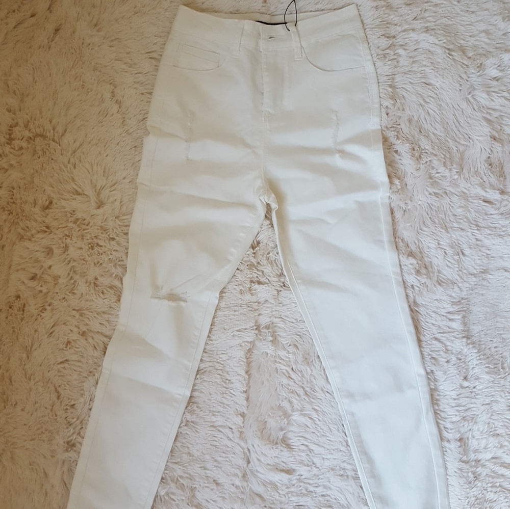 Petite Mid-rise Distressed Skinny Jeans